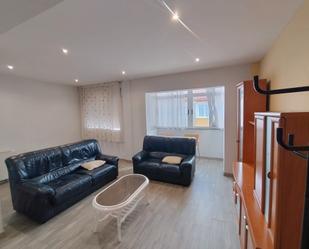 Living room of Flat to rent in Santiago de Compostela   with Heating, Furnished and Oven