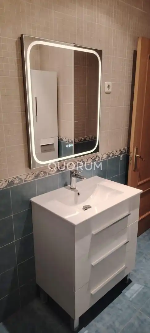 Baño de Piso de alquiler en Bilbao  con Calefacción y Amueblado