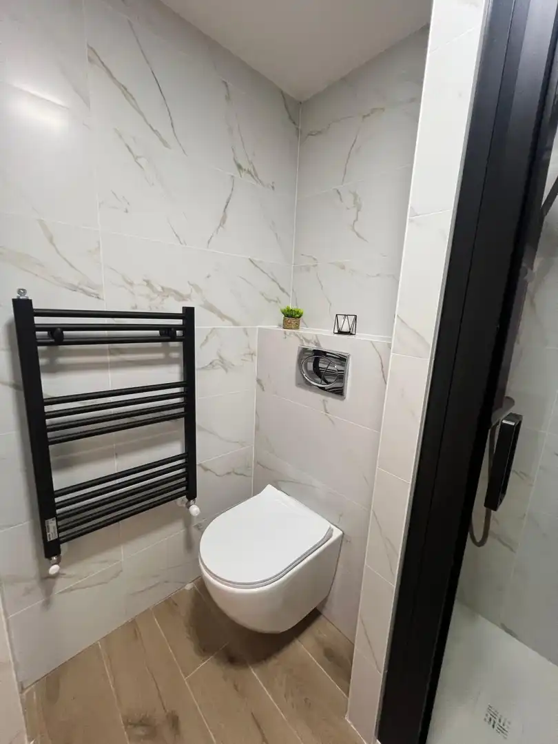 Bathroom of Flat for sale in  Logroño  with Heating, Furnished and Balcony