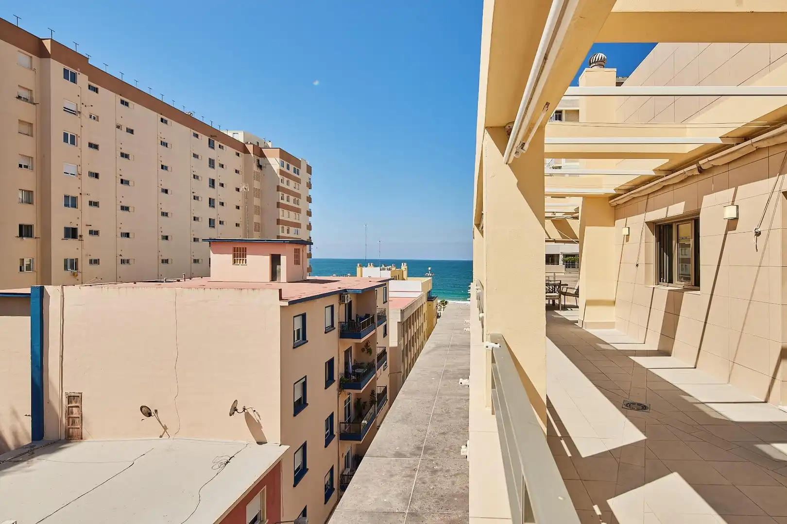 Terrassa de Àtic en venda en Cádiz amb Aire condicionat, Terrassa i Traster