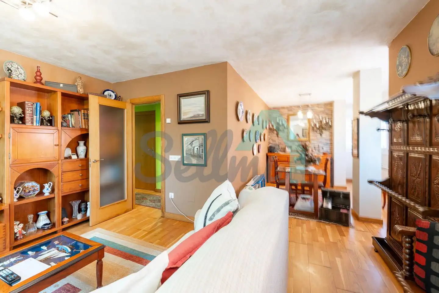Sala de estar de Piso en venta en Avilés con Calefacción, Parquet y Trastero