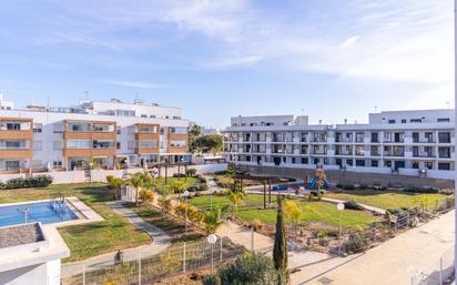 Vista exterior de Planta baixa en venda en  Almería Capital amb Jardí privat, Terrassa i Piscina comunitària