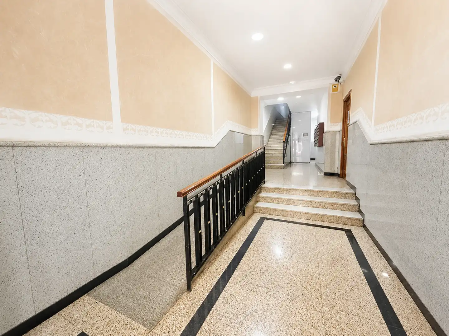 Attic for sale in Madrid  with Air Conditioner, Heating and Terrace