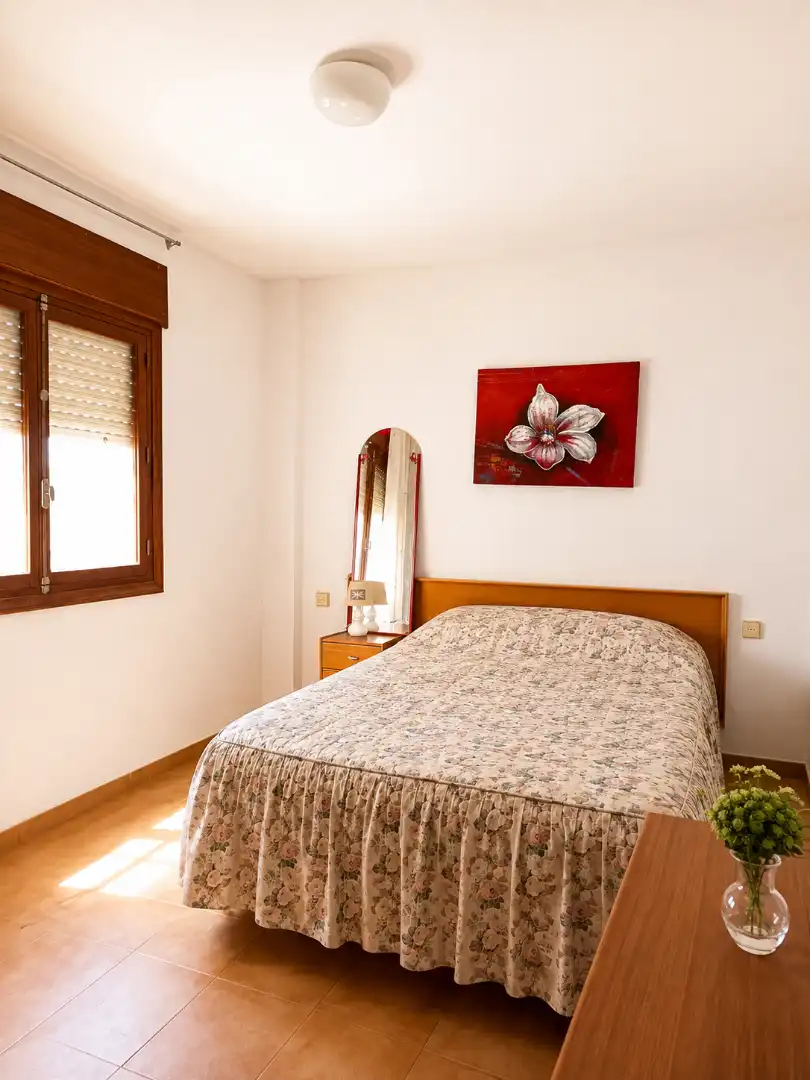 Dormitori de Casa o xalet en venda en Alicante / Alacant amb Jardí privat, Terrassa i Piscina
