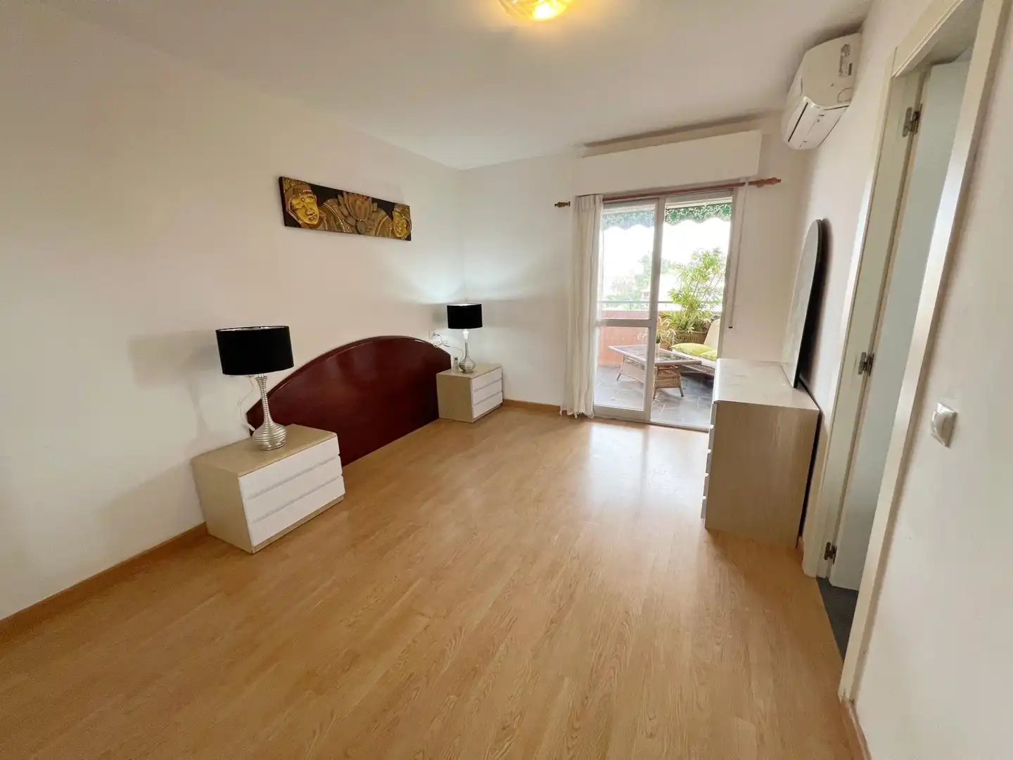 Schlafzimmer von Wohnung zum Verkauf in Torremolinos mit Klimaanlage, Privatgarten und Terrasse