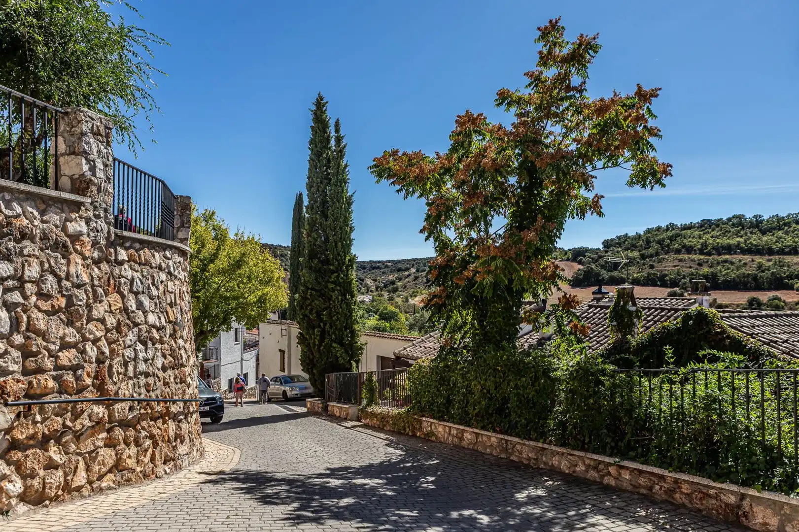 Außenansicht von Einfamilien-Reihenhaus zum Verkauf in Olmeda de las Fuentes mit Heizung und Terrasse