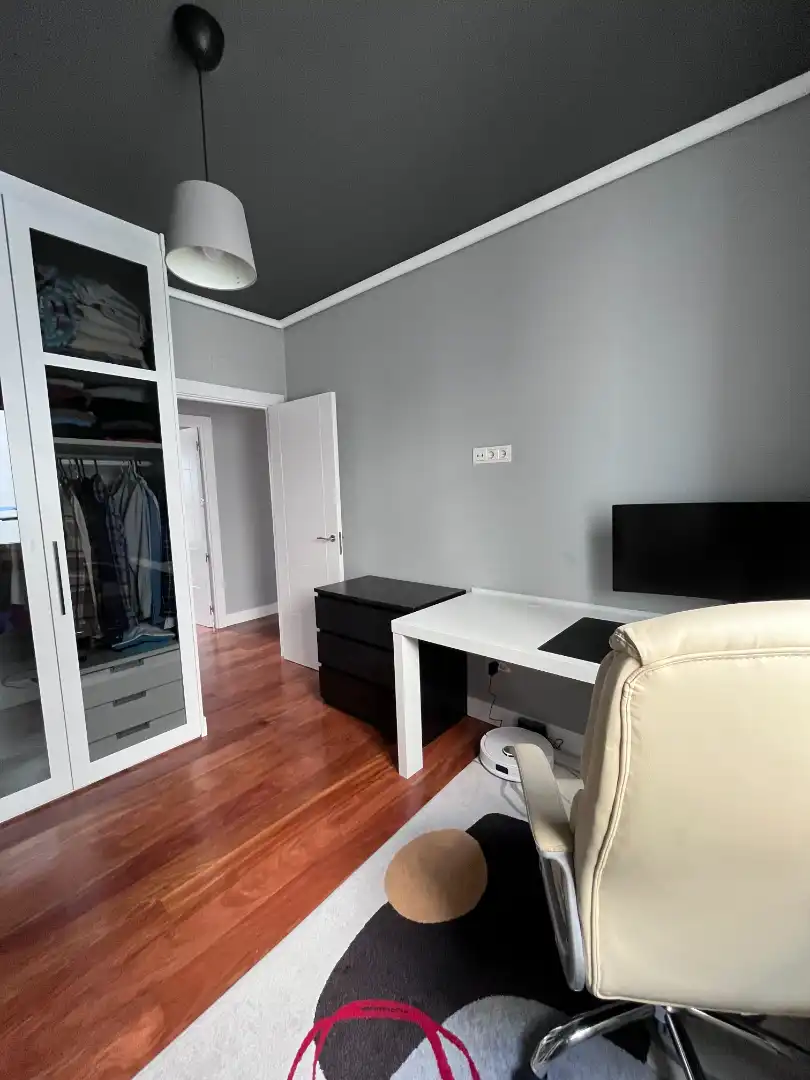 Bedroom of Flat for sale in Bilbao   with Heating, Terrace and Furnished