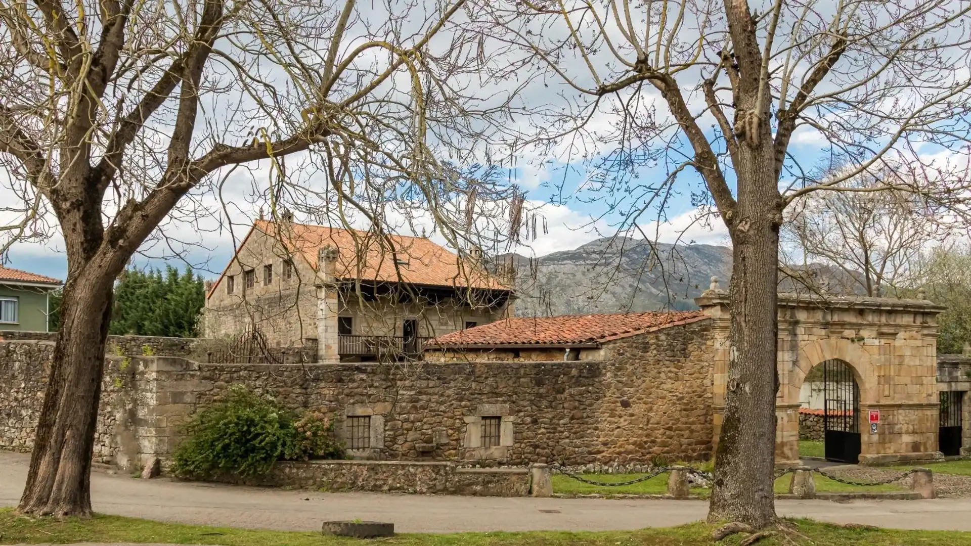 Houses for sale in SAN MATEO, Los Corrales de Buelna