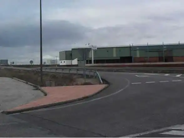 Industrial building for sale in C/ Torrijos, imagen 2