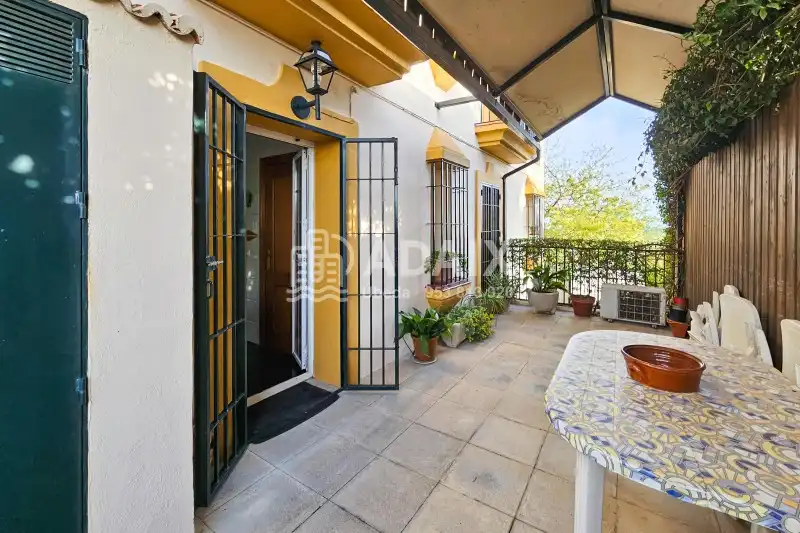 Exterior view of Houses for sale in Úbeda  with Air Conditioner, Heating and Terrace