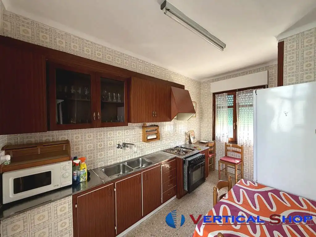 Kitchen of Flat for rent in Caudete