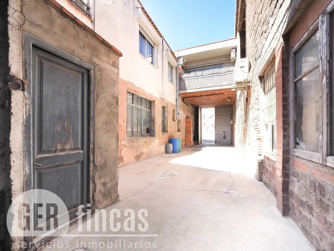 Vista exterior de Casa o xalet en venda en Terrassa amb Aire condicionat, Calefacció i Parquet
