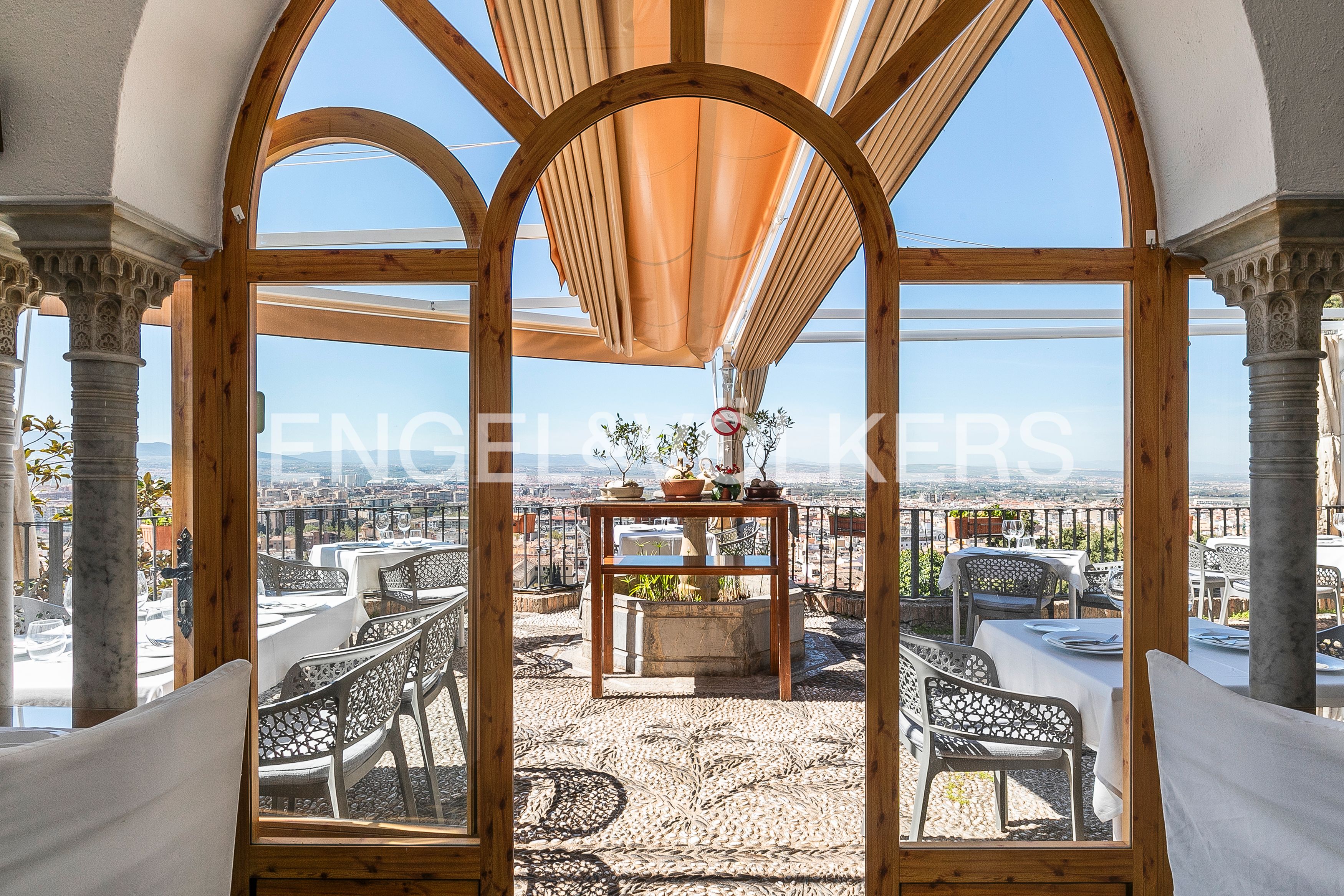 Terrassa de Finca rústica en venda en  Granada Capital amb Aire condicionat, Calefacció i Jardí privat
