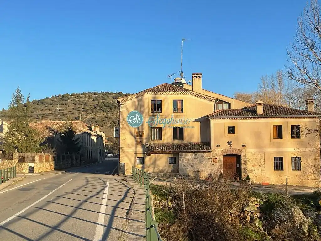 Vista exterior de Casa o chalet en venta en Pedraza