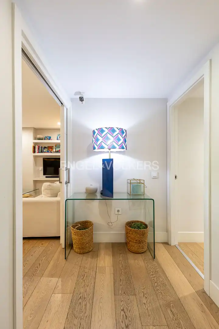 Exterior view of Apartments for sale in Alcobendas  with Air Conditioner, Heating and Private garden