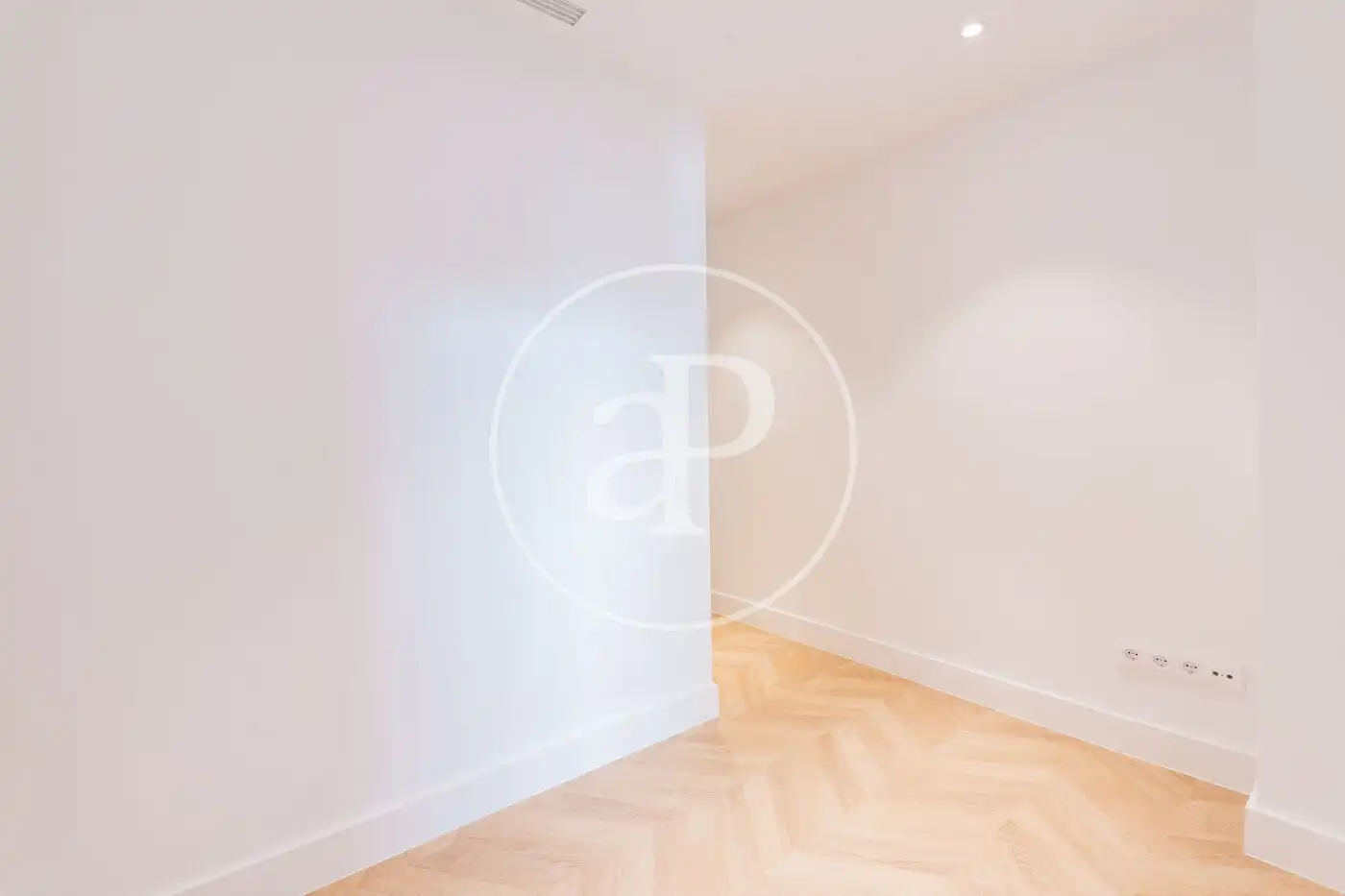 Habitación de Piso de alquiler en Madrid con Aire acondicionado, Calefacción y Se aceptan mascotas