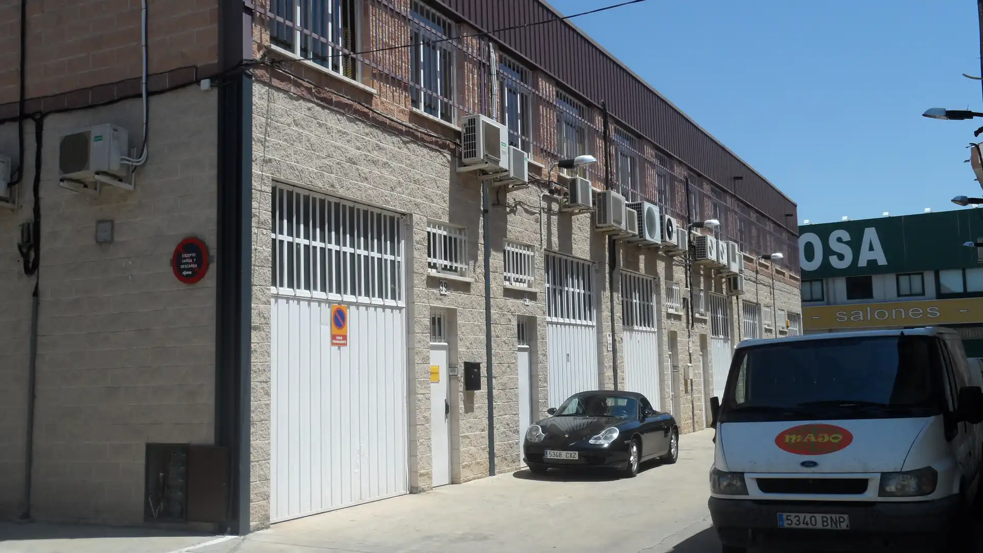 Exterior view of Industrial buildings for rent in Madrid