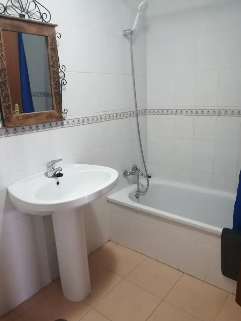 Bany de Pis de lloguer en Huelva amb Jardí privat, Moblat i Forn