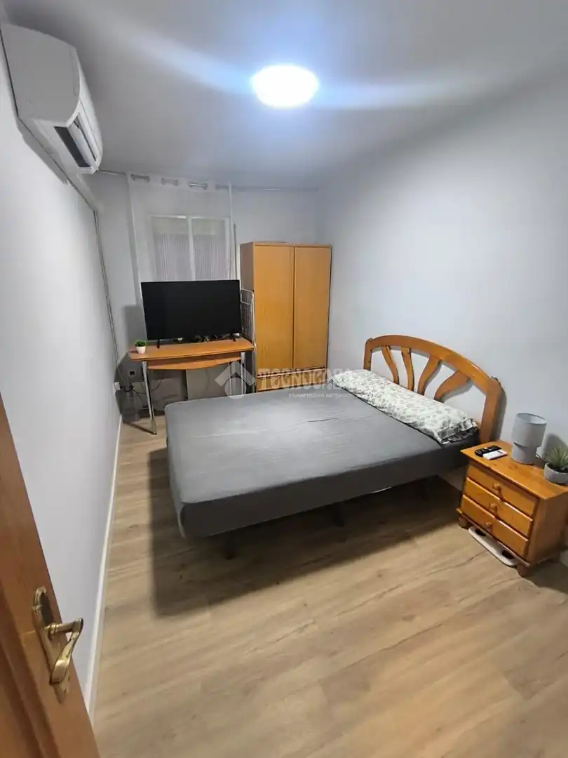 Habitación de Piso en venta en Madrid con Calefacción