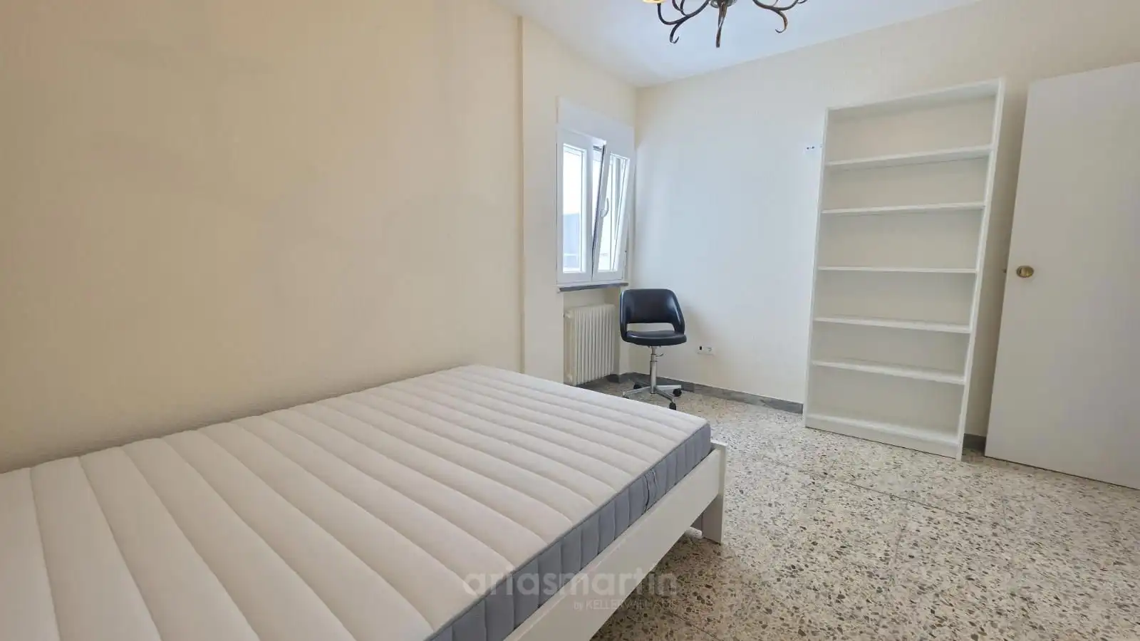 Piso de alquiler en Italia, Carmelitas