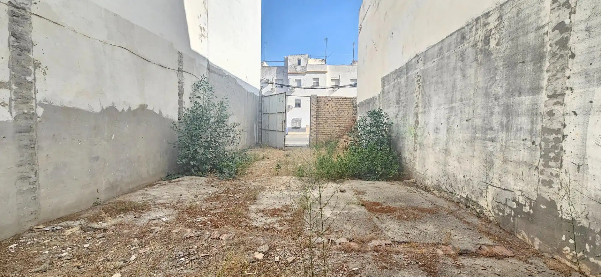 Wohnbaugrundstück zum Verkauf in Calle del Almendro