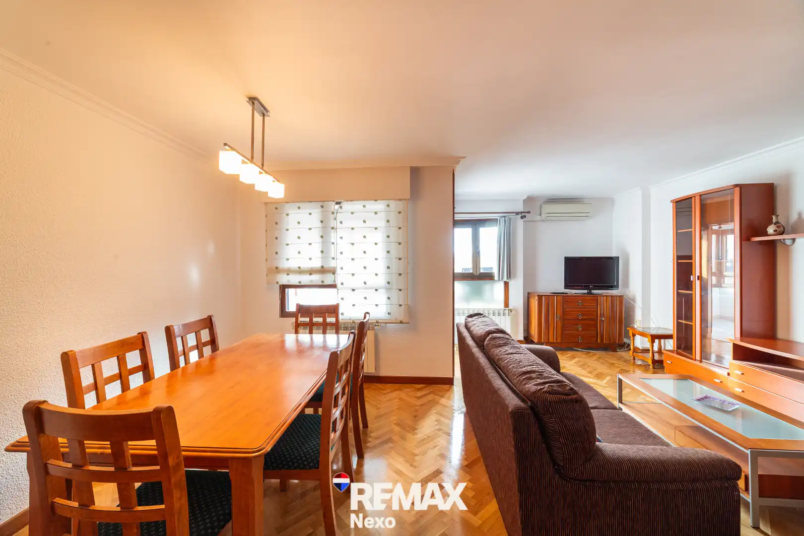 Living room of Flat for sale in Valladolid  with Air Conditioner, Heating and Terrace