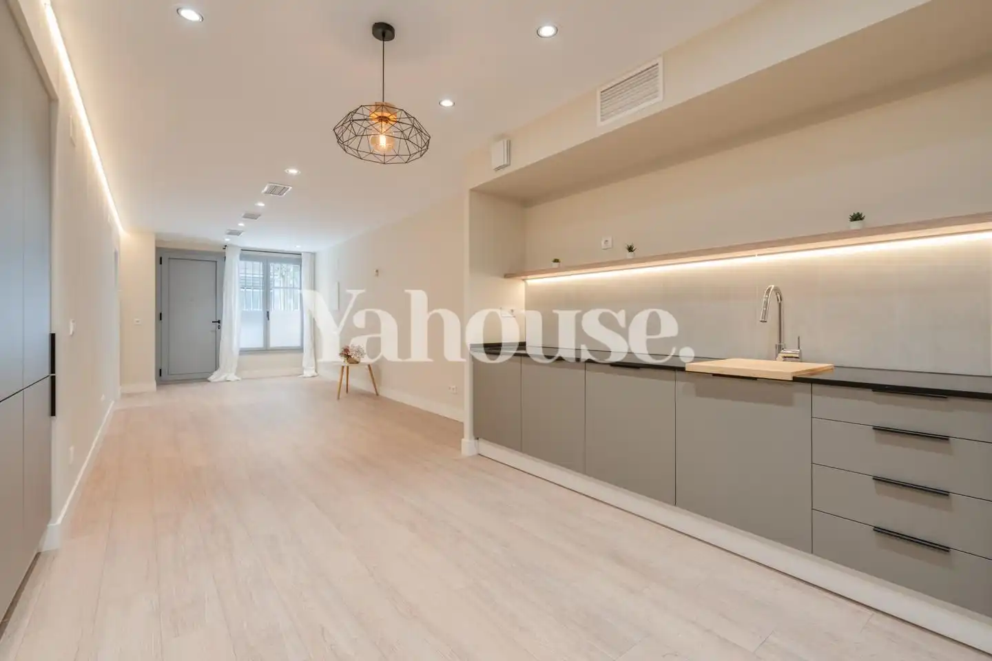 Cuina de Planta baixa en venda en  Barcelona Capital amb Aire condicionat i Parquet