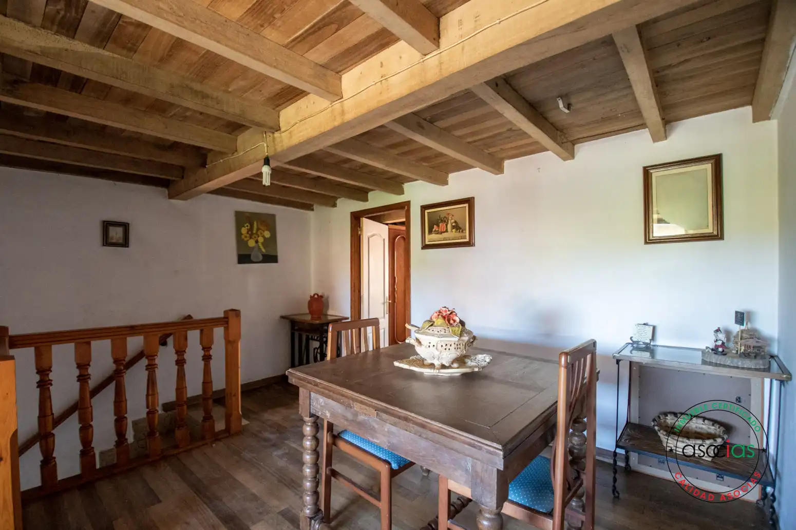 Esszimmer von Einfamilien-Reihenhaus zum Verkauf in Colunga mit Heizung