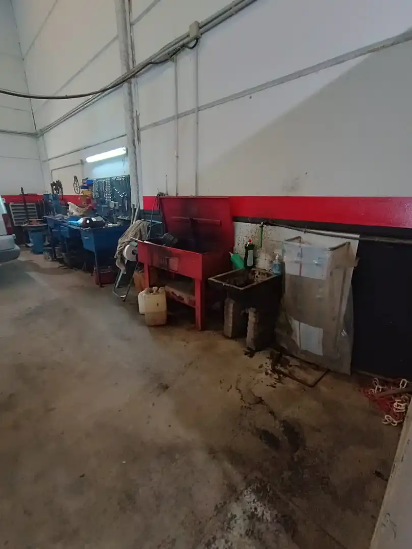 Nave industrial en venta en Villanueva del Ariscal