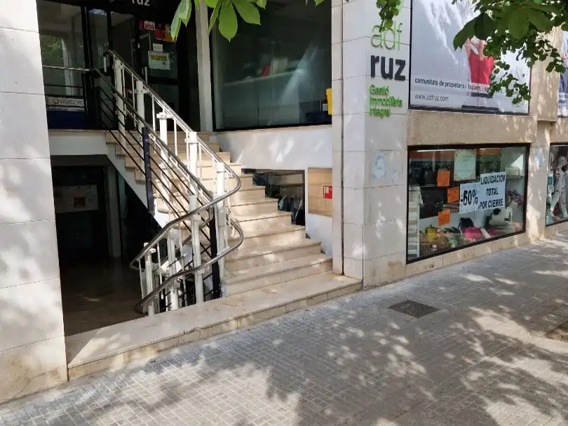 Local comercial de lloguer a Rambla Nova 2, imagen 2