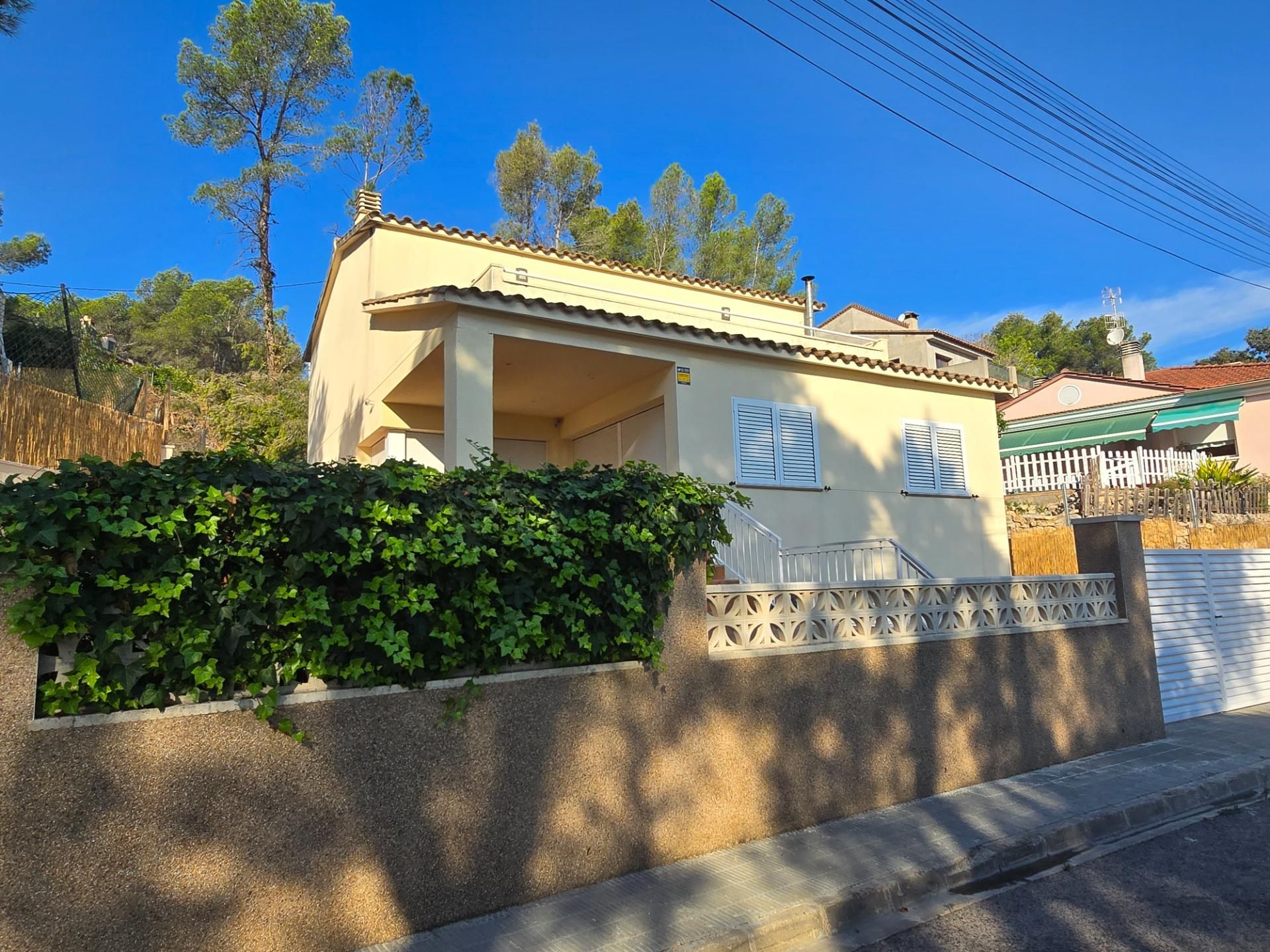 Exterior view of House or chalet for sale in Canyelles  with Heating, Private garden and Terrace