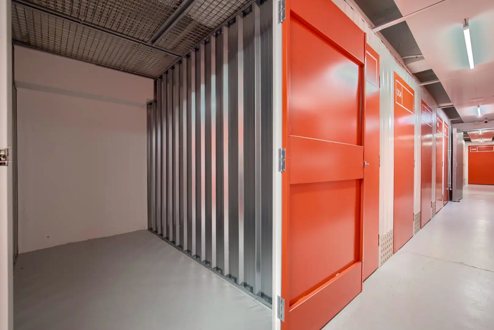 Storage room for rent in Madrid  with Alarm