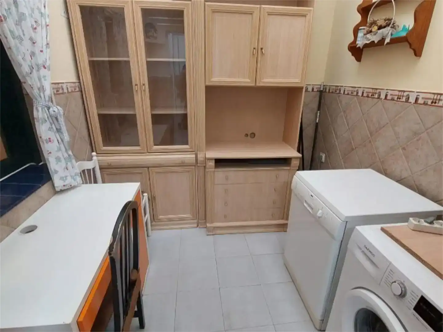 Cuina de Casa o xalet per a compartir en Puerto Real amb Aire condicionat i Moblat