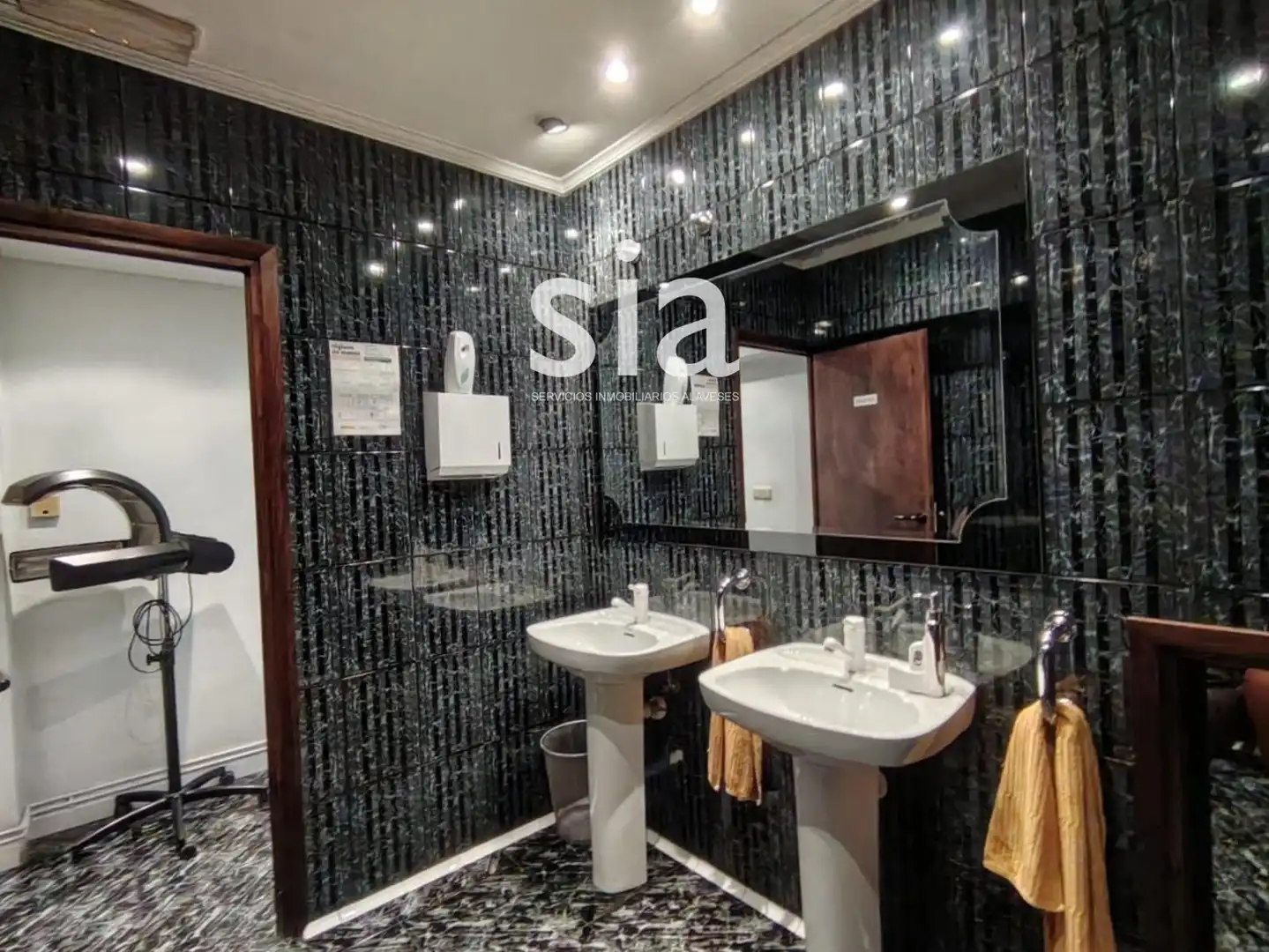 Bathroom of Commercial properties for sale in Vitoria - Gasteiz  with Furnished