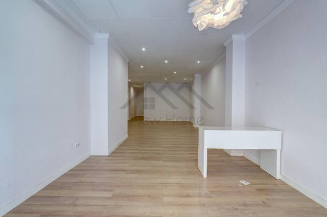 Local comercial en Alquiler en Núcleo Urbano
