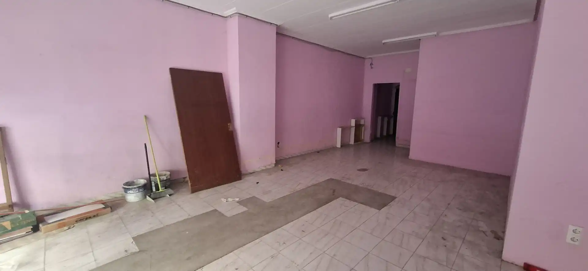 Commercial properties for sale in Carrer de l'Arquitecte Segura de Lago, Sant Isidre