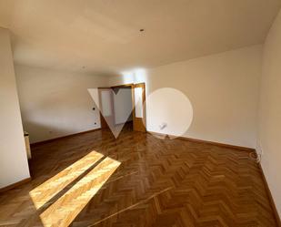 Sala d'estar de Apartament en venda en Boadilla del Monte amb Aire condicionat, Calefacció i Parquet