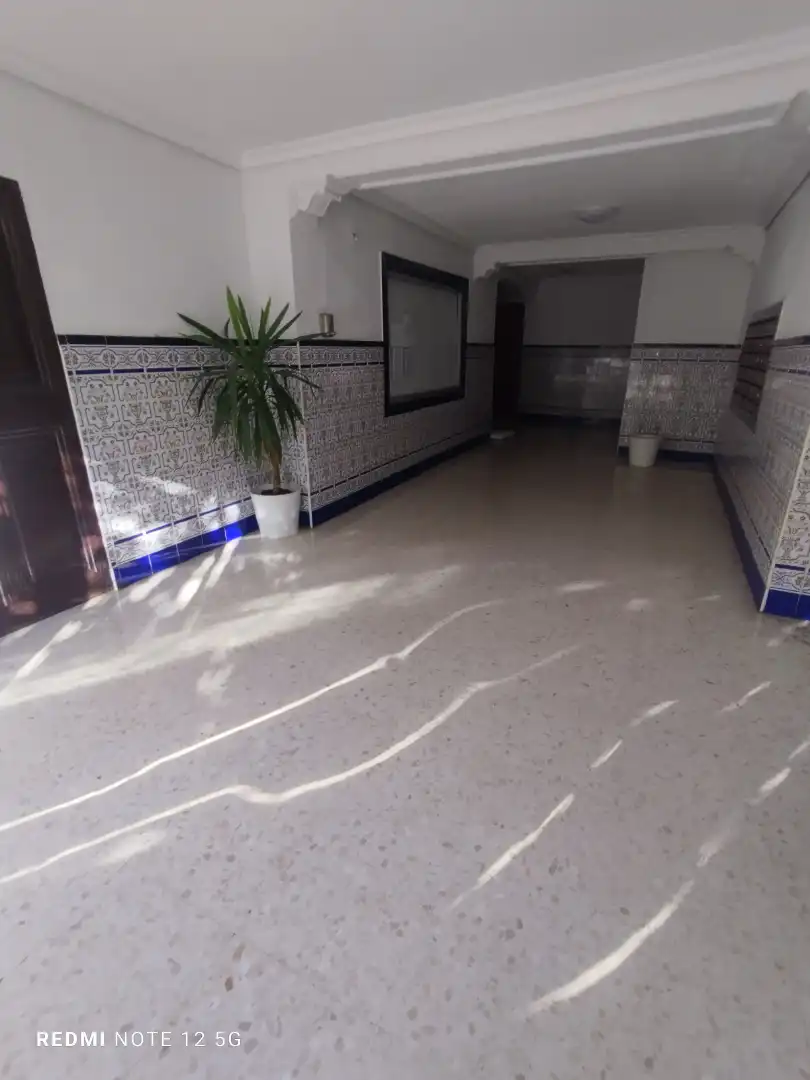 Piso en venta en Sevilla con Jardín privado, Terraza y Amueblado