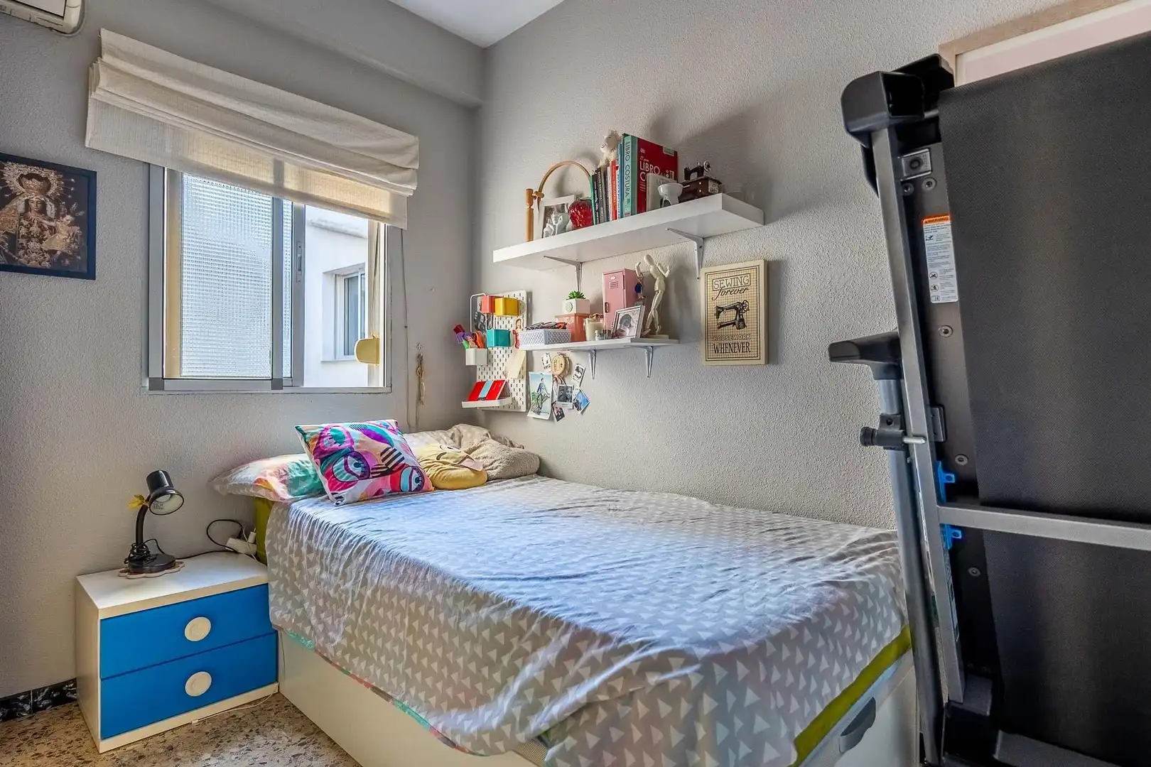 Dormitori de Casa o xalet en venda en Sevilla amb Aire condicionat, Terrassa i Traster