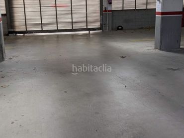 Individual en venta en Avinguda Corts Catalanes 8