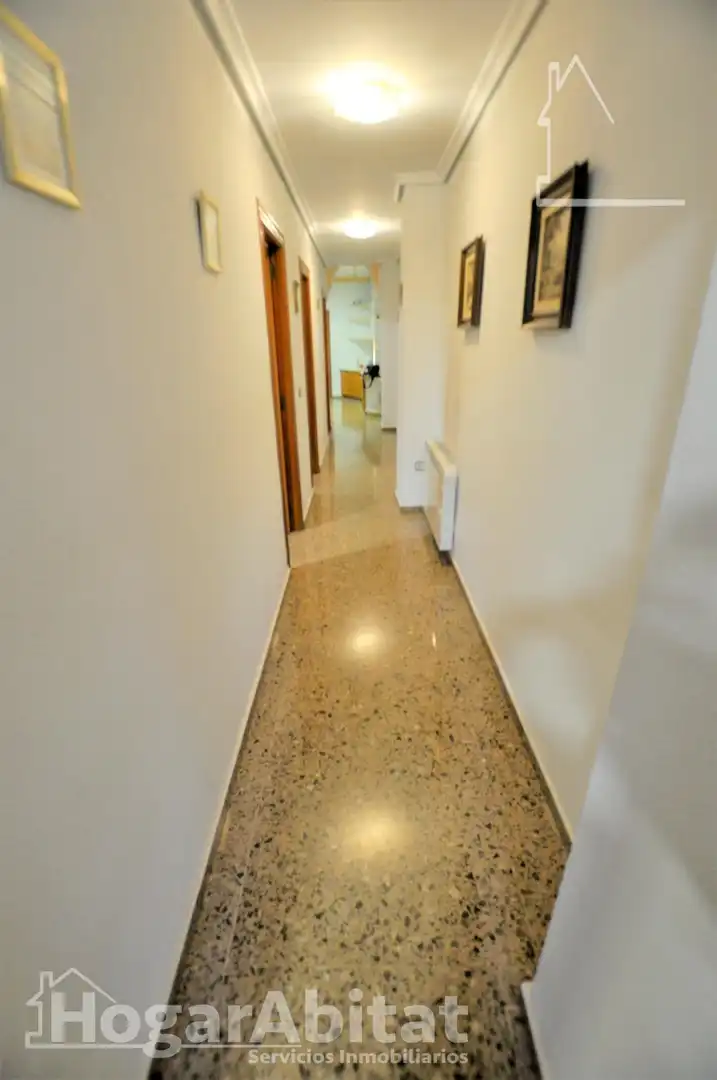 Casa o xalet en venda en La Pobla de Vallbona amb Terrassa i Traster