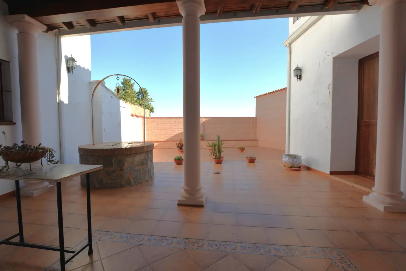 Terrasse von Einfamilien-Reihenhaus zum Verkauf in Santa Olalla del Cala mit Klimaanlage, Terrasse und Balkon