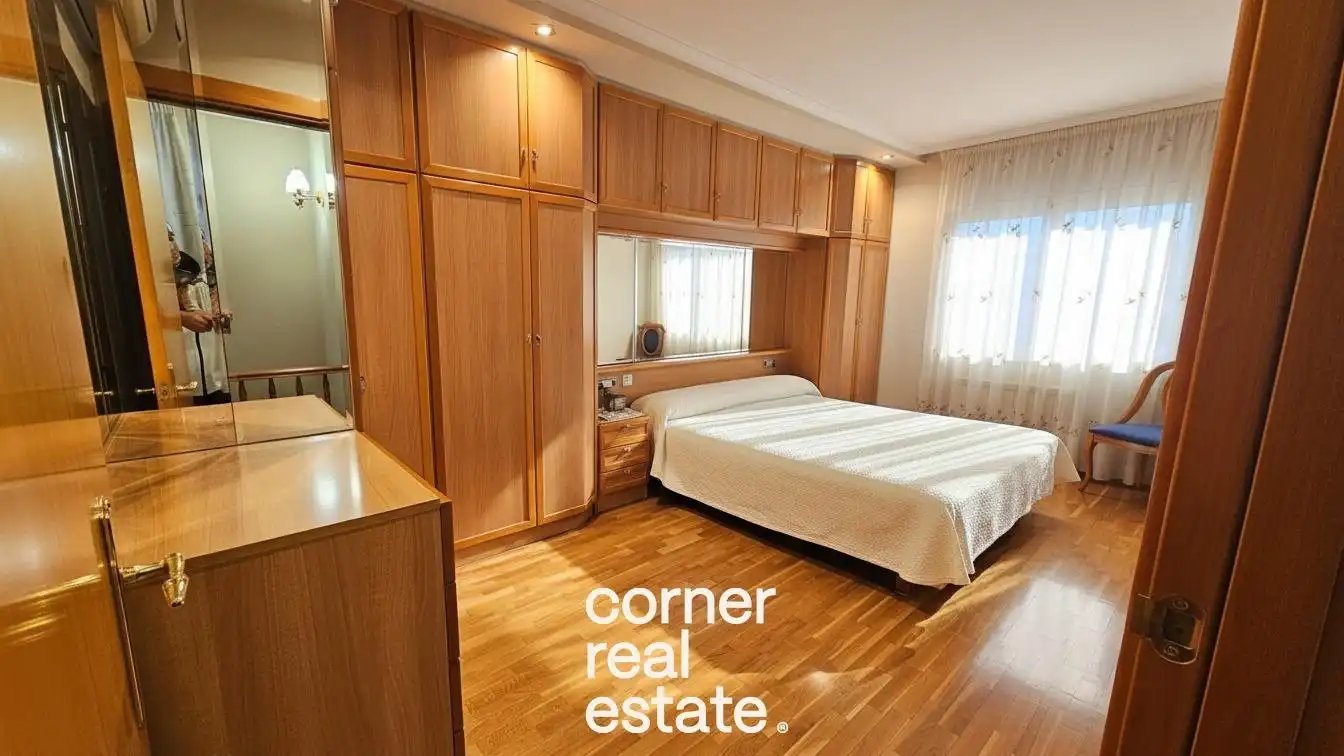 Schlafzimmer von Einfamilien-Reihenhaus zum Verkauf in Masquefa mit Klimaanlage, Heizung und Privatgarten