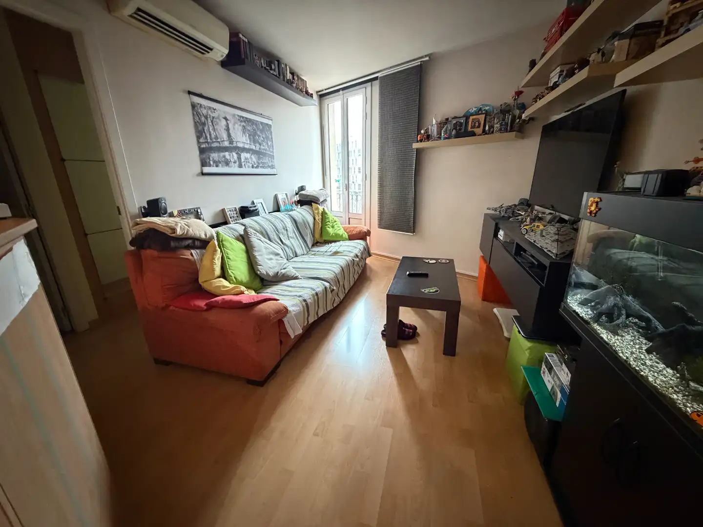 Sala d'estar de Pis en venda en  Barcelona Capital amb Balcó