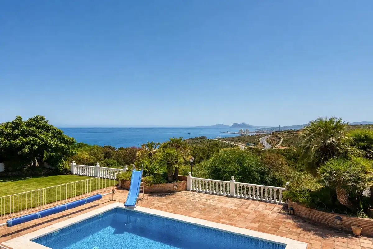 Piscina de Casa o chalet en venta en Sotogrande con Aire acondicionado, Jardín privado y Terraza