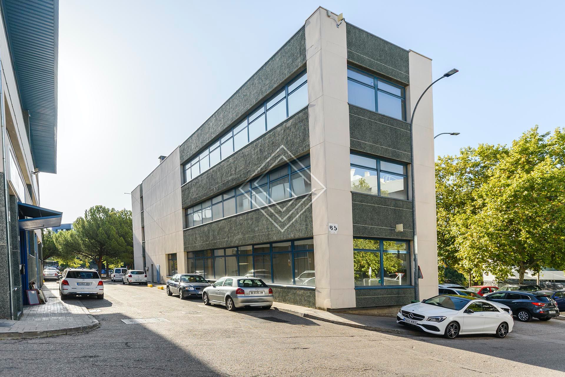 Exterior view of Building for sale in Alcobendas