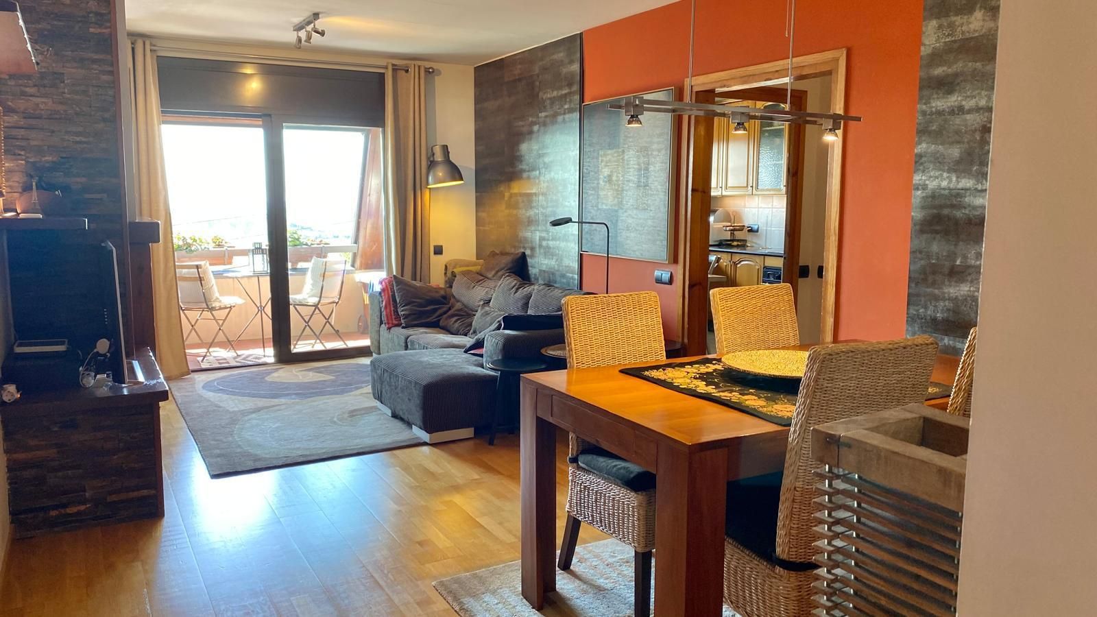 Living room of Flat for sale in Berga  with Heating, Terrace and Furnished
