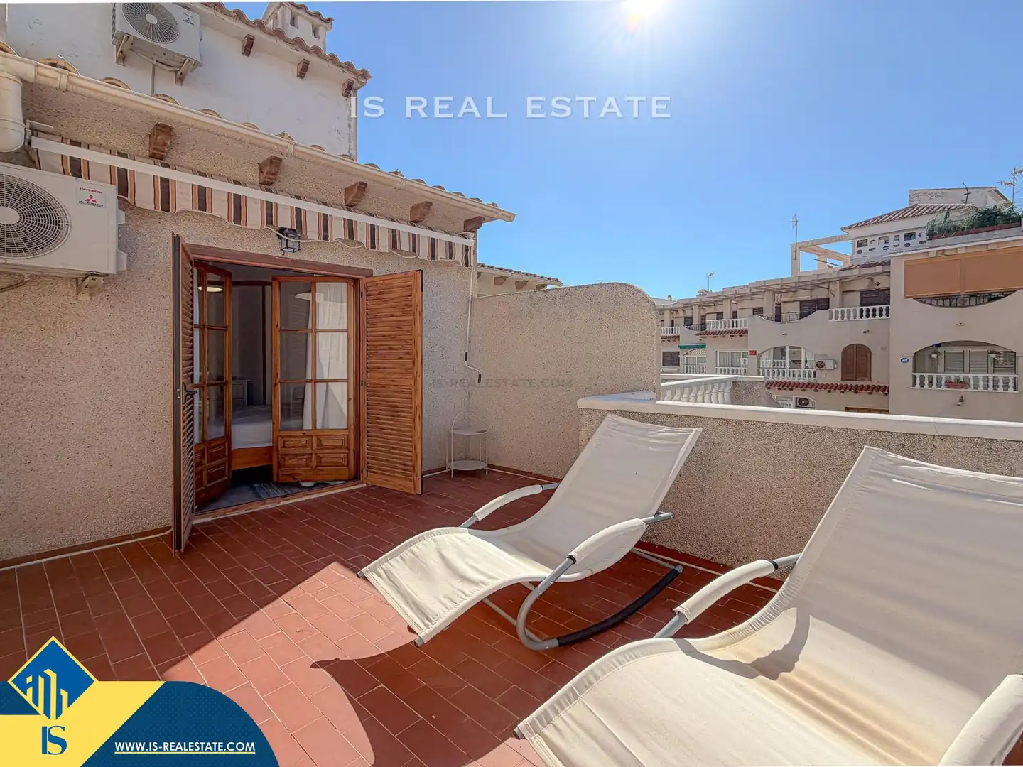 Terrasse von Maisonette zum Verkauf in Torrevieja mit Terrasse, Möbliert und Fernseher