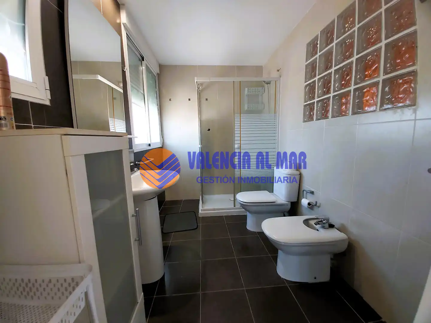 Badezimmer von Dachboden zum Verkauf in Valencia mit Klimaanlage, Heizung und Parkett