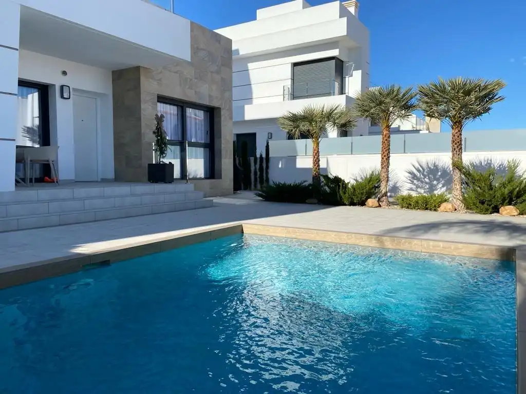 Chalet con piscina en venta en Rojales, imagen 4